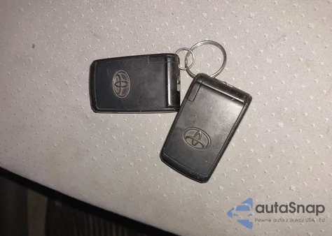 2005 Toyota Prius из США, поврежденный, VIN JTDKB22U853033932